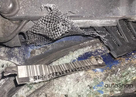 2004 Chevrolet Silverado 1500 Ls z USA, uszkodzony, nr VIN 1GCEK14T84E254431